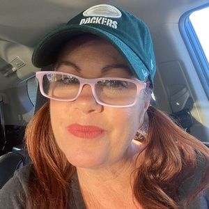 Meet your Posher, Deanna